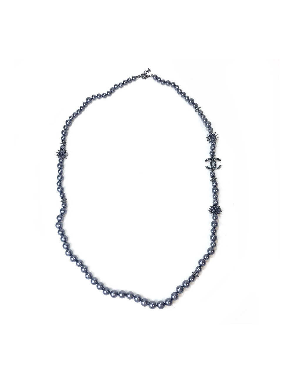 CHANEL beaded necklace in gray pearls