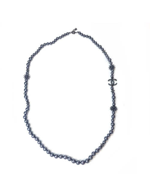 CHANEL beaded necklace in gray pearls