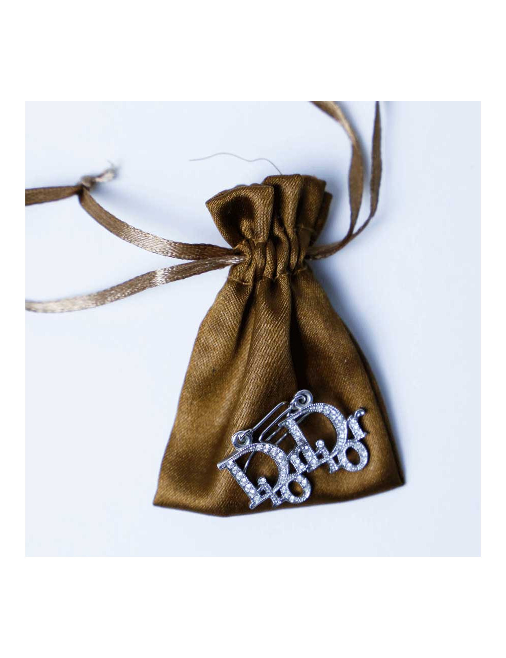 Boucles d'oreilles clous Christian Dior