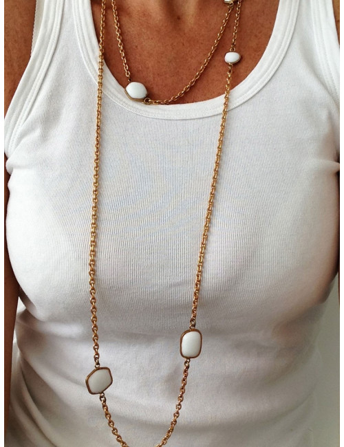 Sautoir MARGUERITE DE VALOIS pâte de verre blanche et métal doré à l'or fin