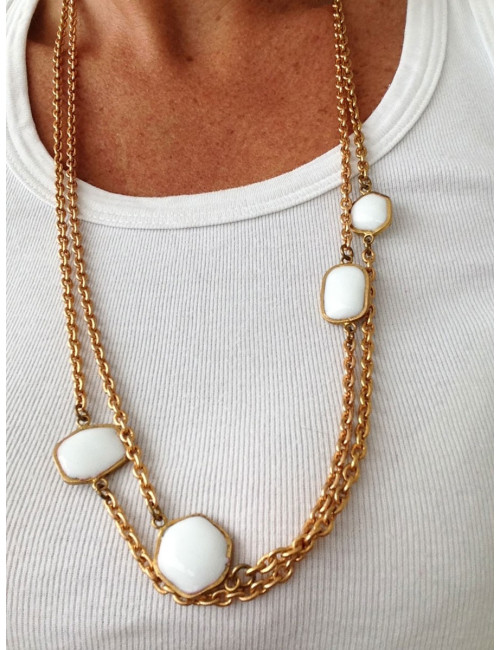 Sautoir MARGUERITE DE VALOIS pâte de verre blanche et métal doré à l'or fin