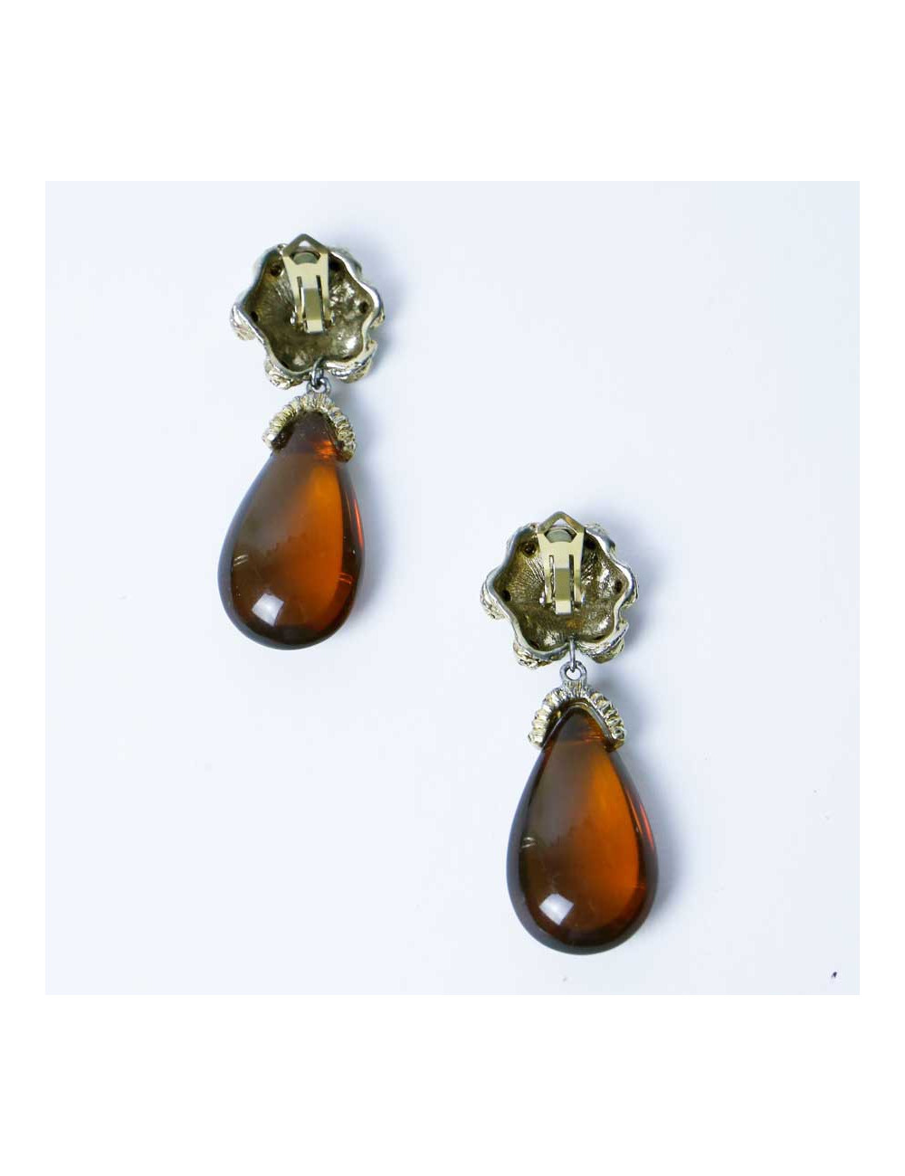 Boucles d'oreilles clips pendantes vintage ambrés sans marque