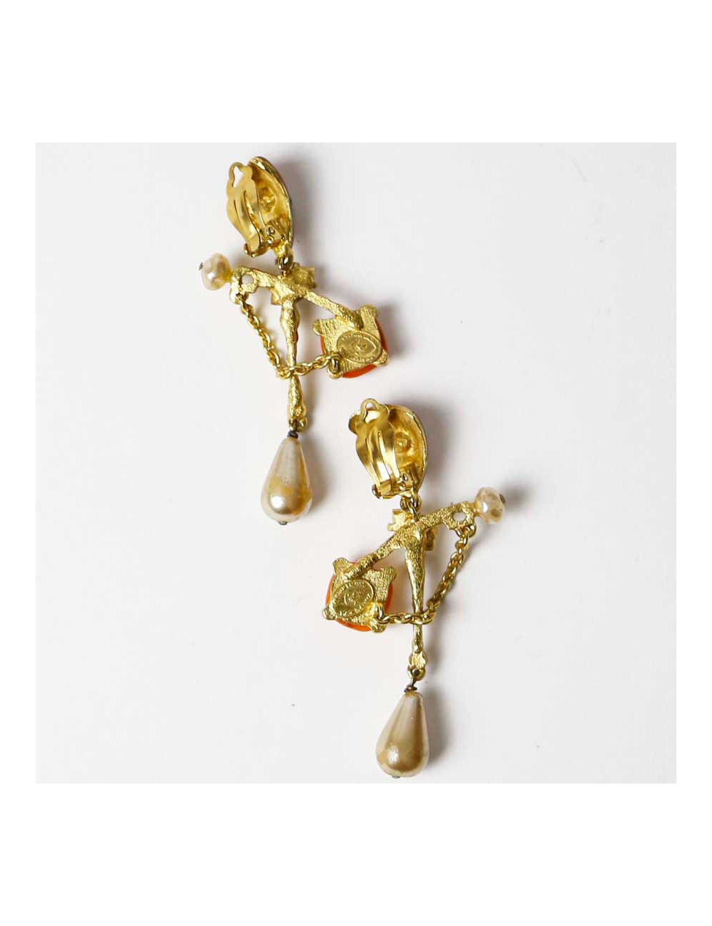 Boucles d'oreilles Clips CHRISTIAN LACROIX strass et nacre vintage