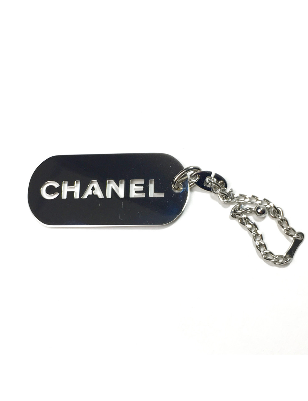 Porte-clefs ou charm CHANEL argenté