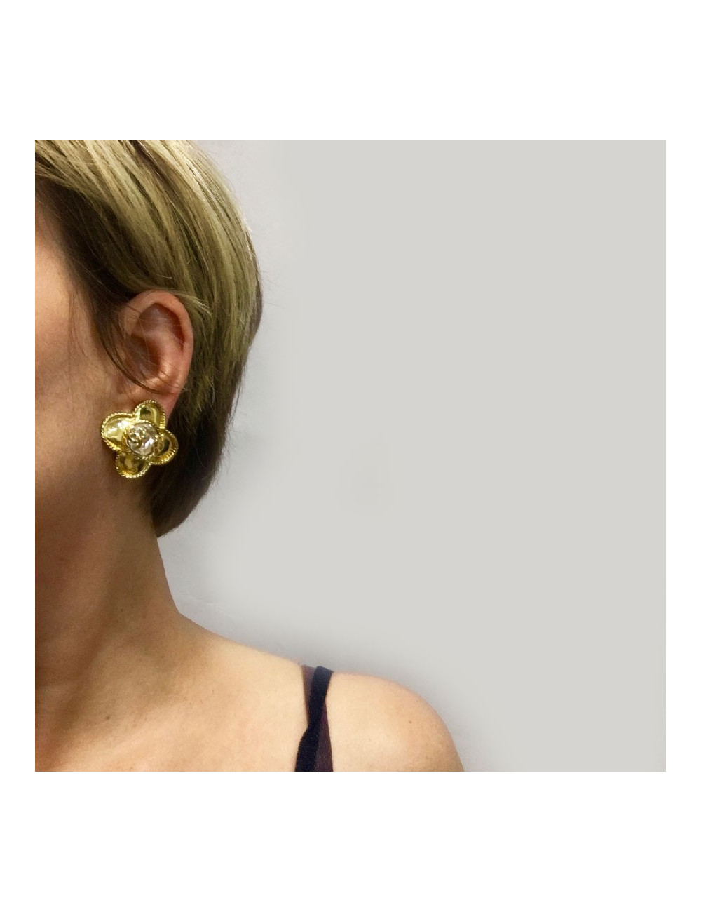 Boucles d'oreilles clips CHANEL vintage