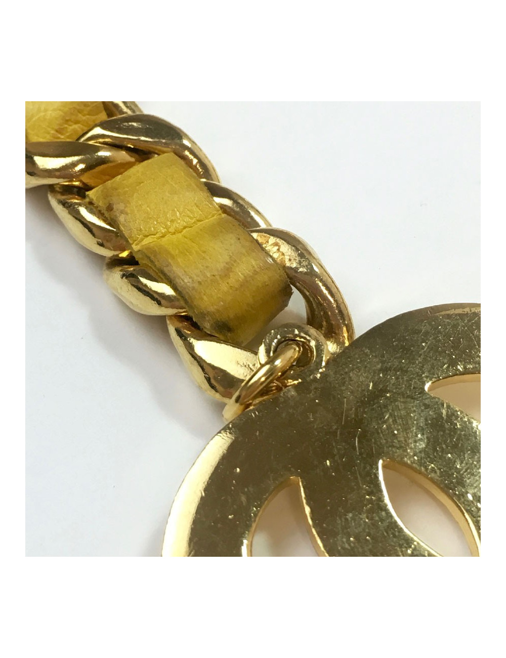 Ceinture CHANEL Vintage chaine entrelacée de cuir jaune