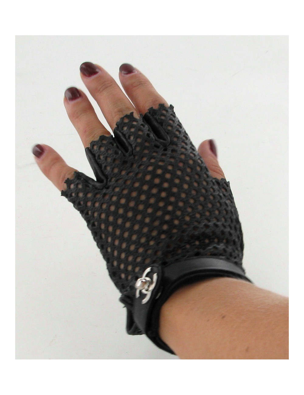 Mitaines CHANEL en cuir de veau noir T.7