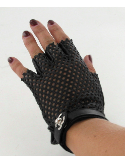 Mitaines CHANEL en cuir de veau noir T.7