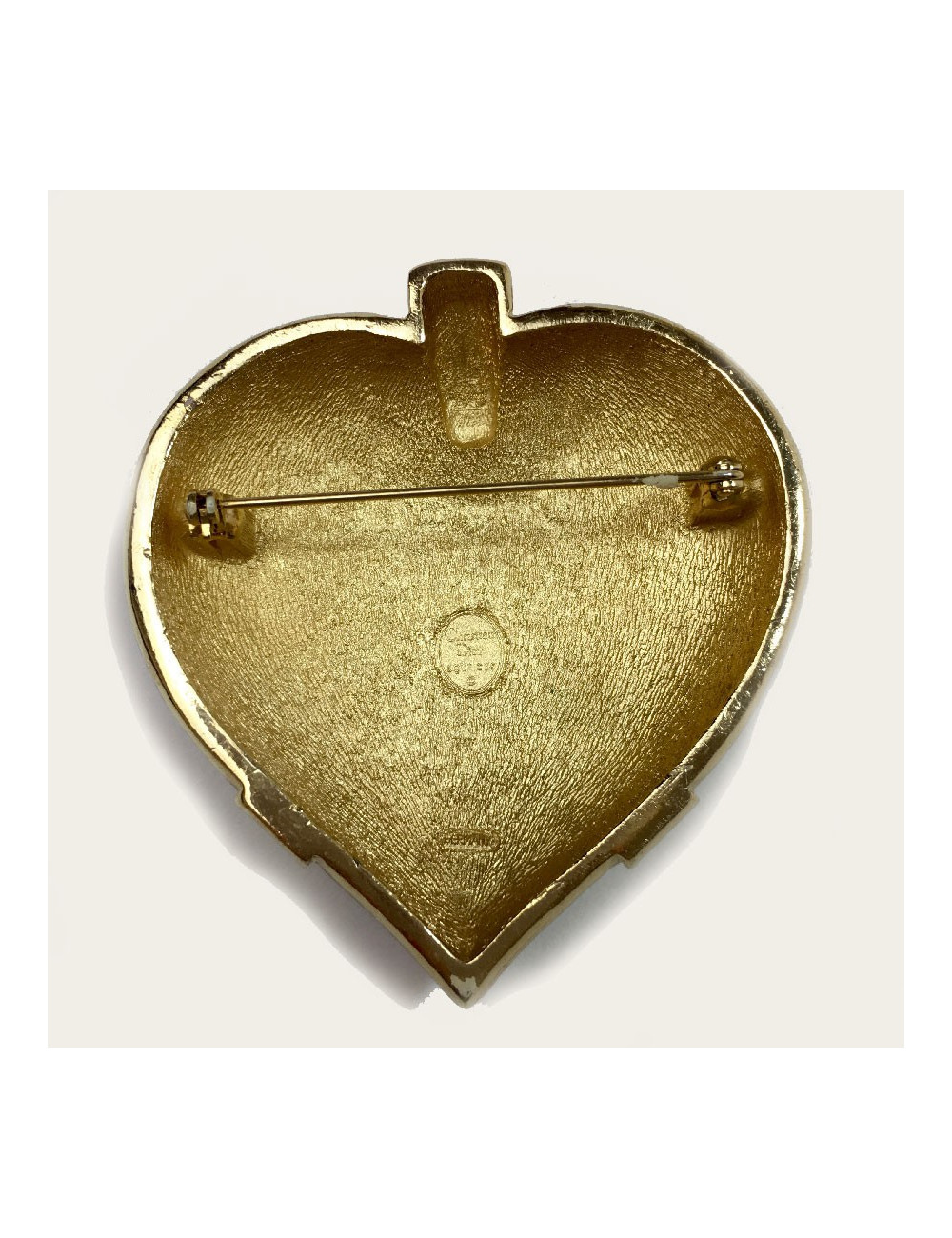 Broche coeur CHRISTIAN DIOR  Boutique émail violet