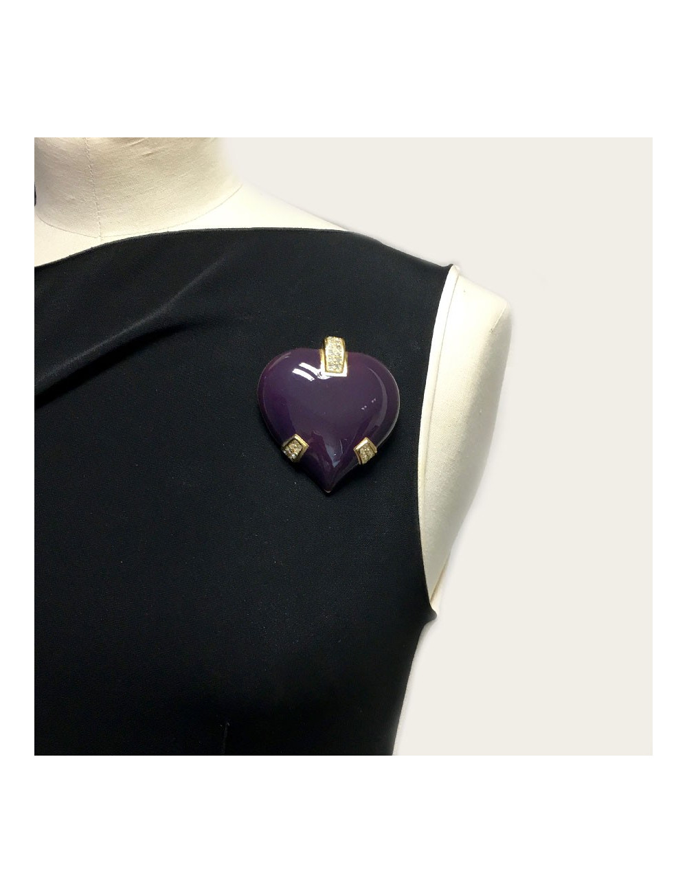 Broche coeur CHRISTIAN DIOR  Boutique émail violet