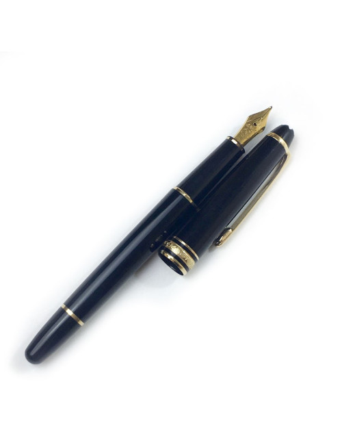 Stylo plume MONTBLANC