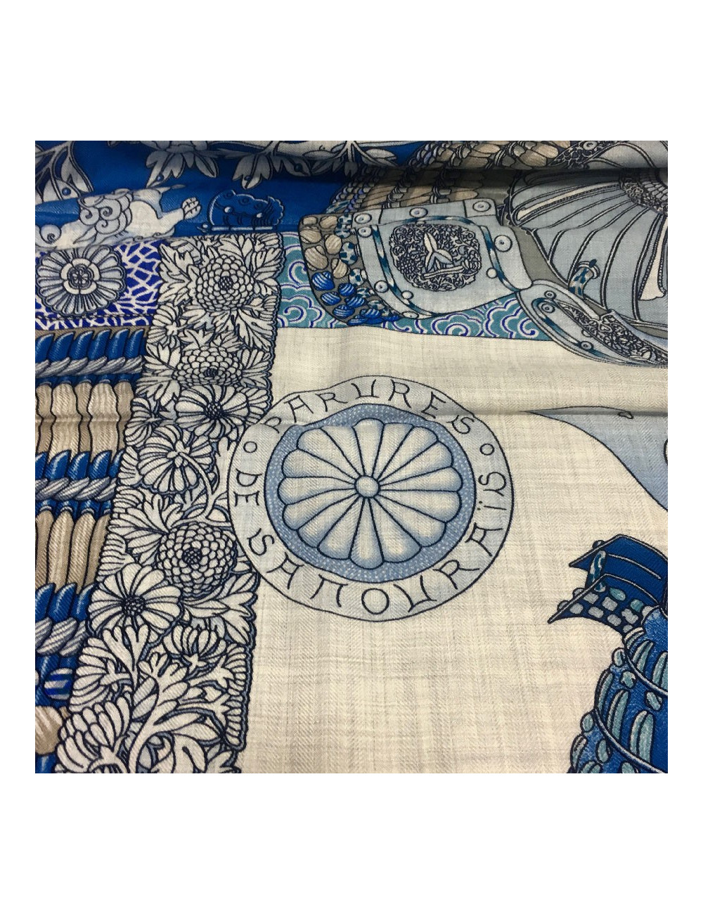 Châle  HERMES 140 x140 cm cachemire et soie