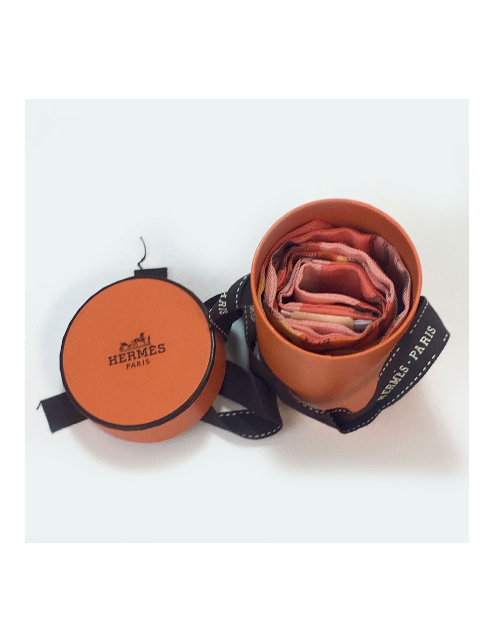 Twilly HERMES "Mors et Gourmettes " en soie vichy rose