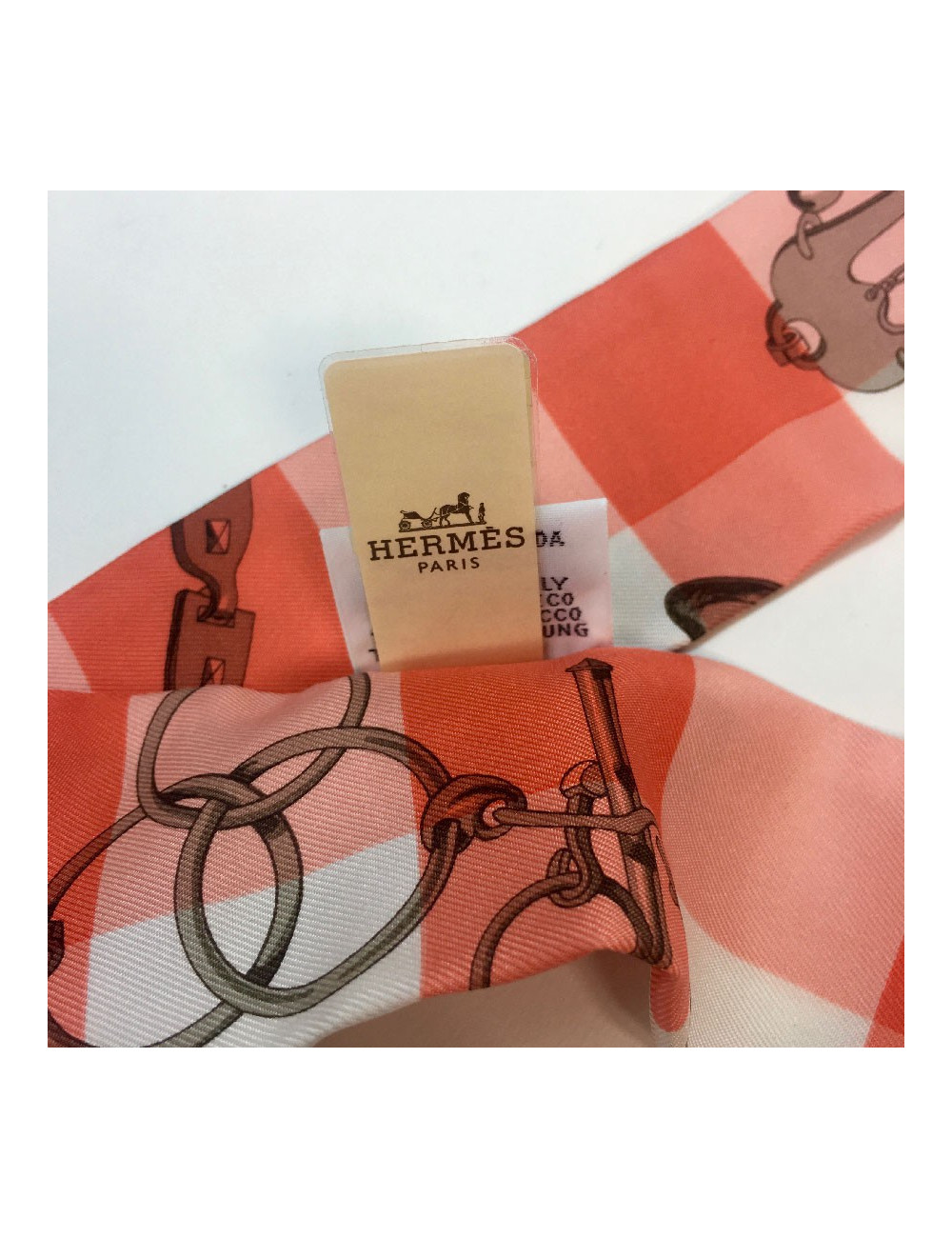 Twilly HERMES "Mors et Gourmettes " en soie vichy rose