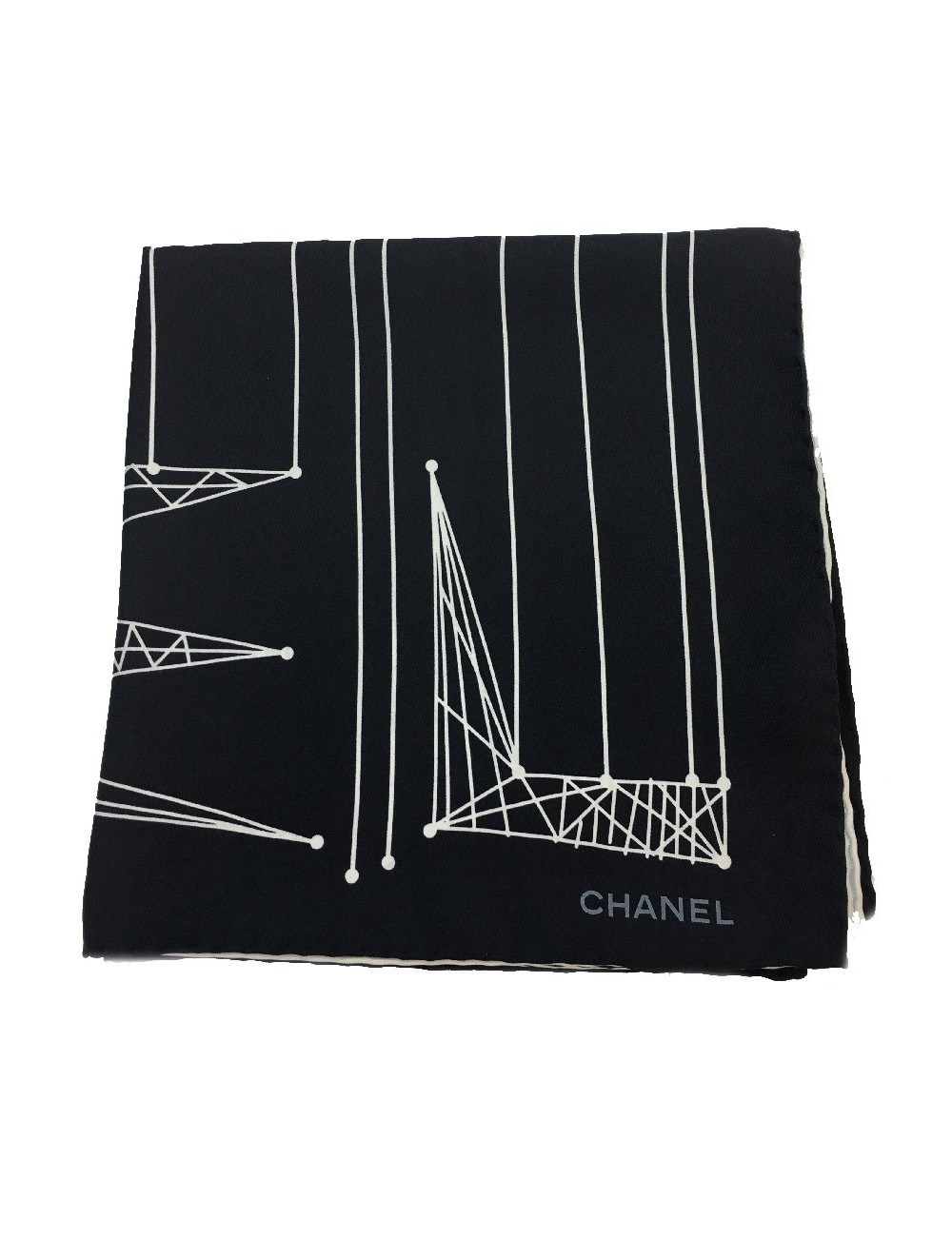 Carré CHANEL noir et blanc en soie