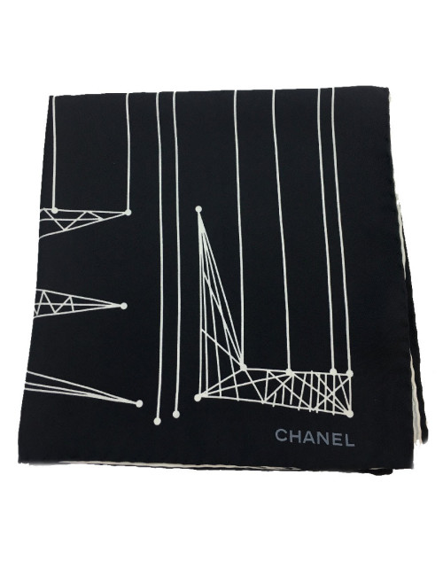 Carré CHANEL noir et blanc en soie