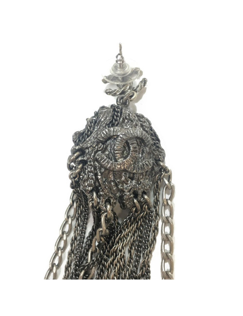 CHANEL lion's head and chains dangle earrings