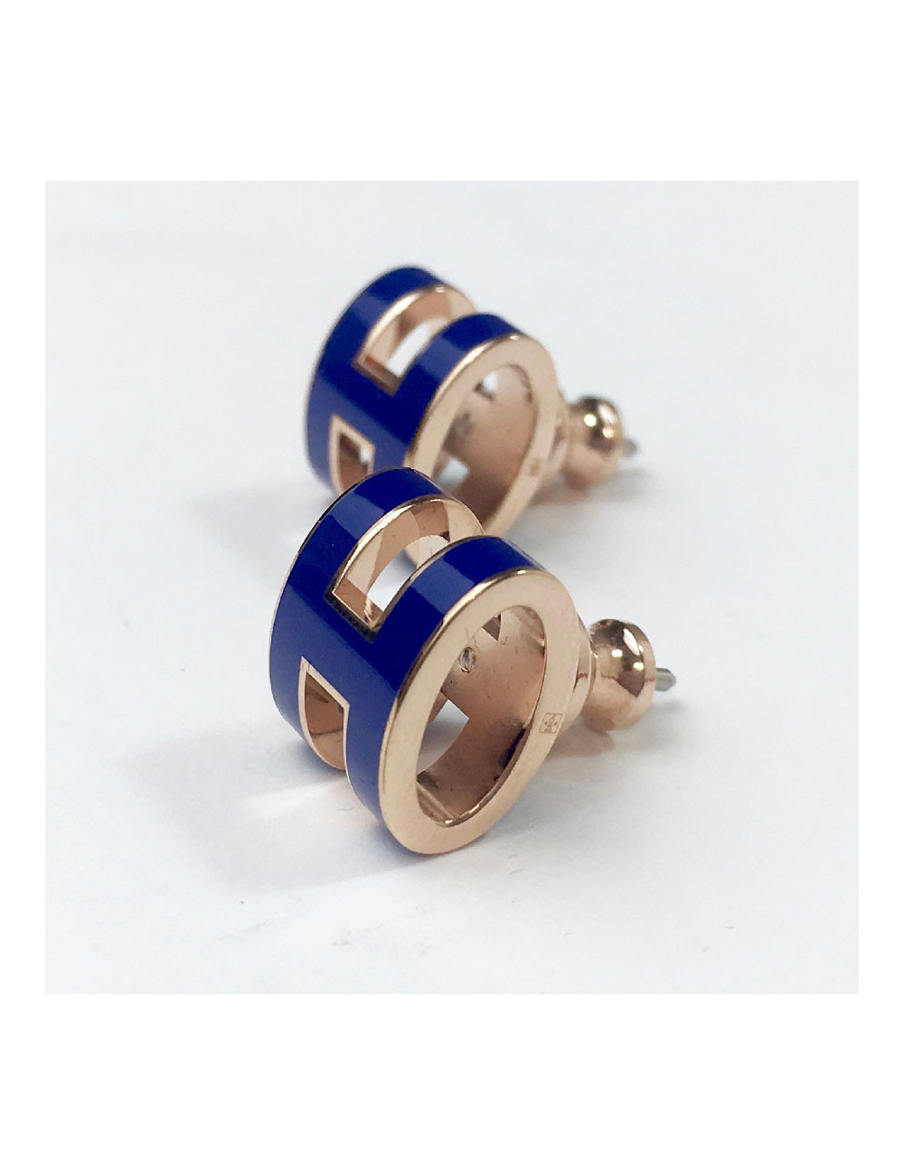 Boucles d'oreille clous HERMES Pop H en laque bleue et plaqué or rose