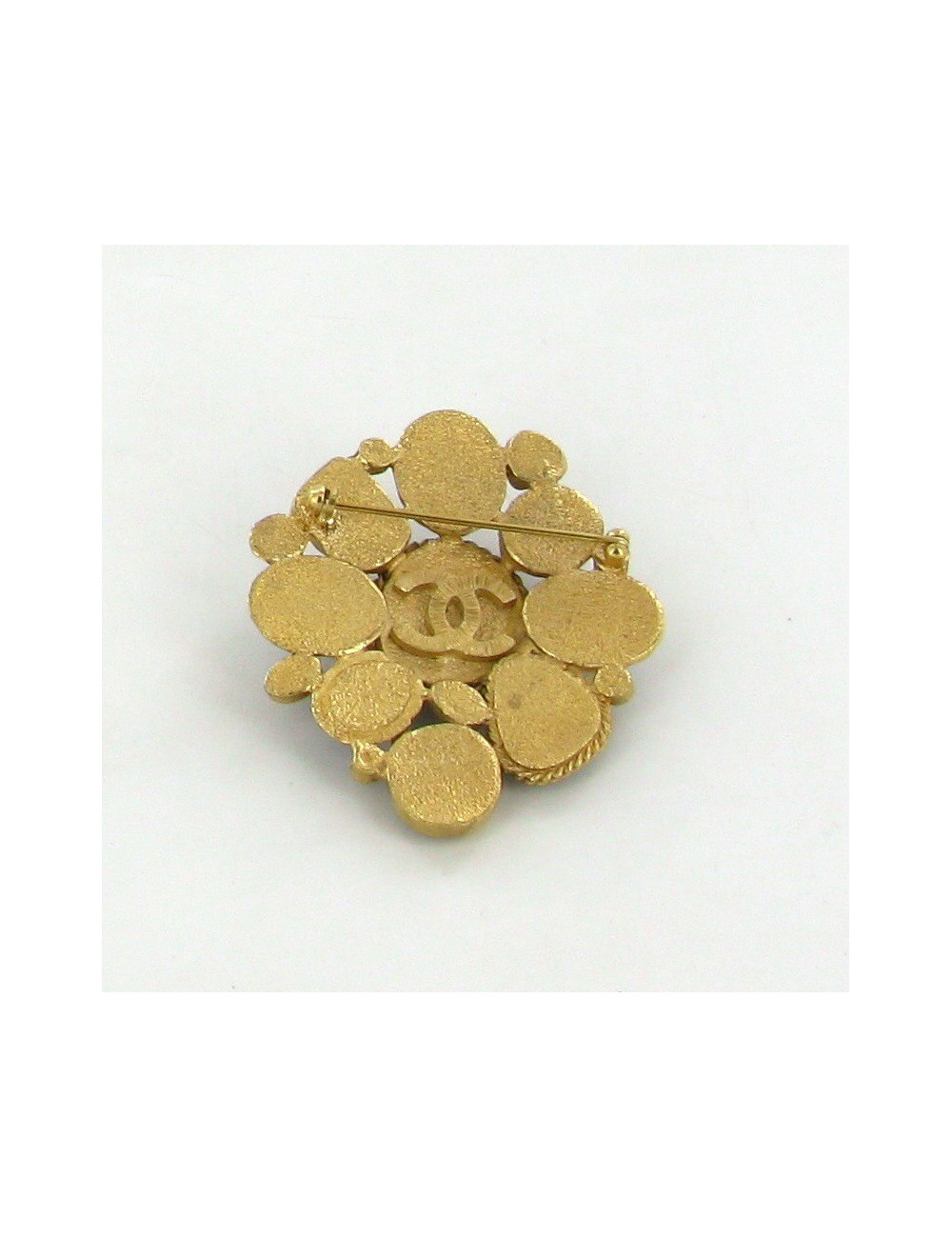 broche CHANEL or vieilli