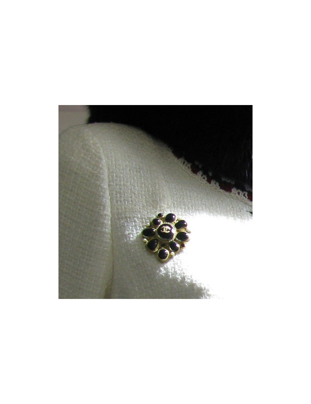 broche CHANEL or vieilli