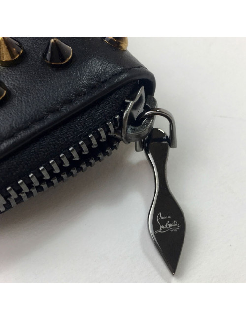 Porte-clés CHRISTIAN LOUBOUTIN clouté en cuir noir