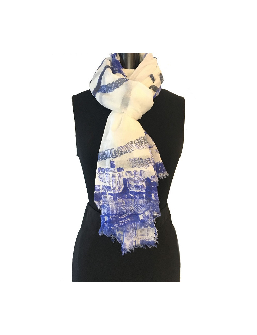 CHANEL shawl in blue and ecru modal and silk