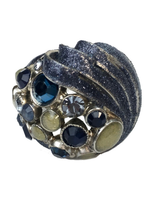 Bague de défilé attribuée à CHANEL T51 en métal argenté et strass