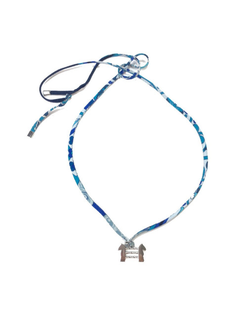 Collier-bracelet HERMES lien en soie multicolore et pendentif  argenté