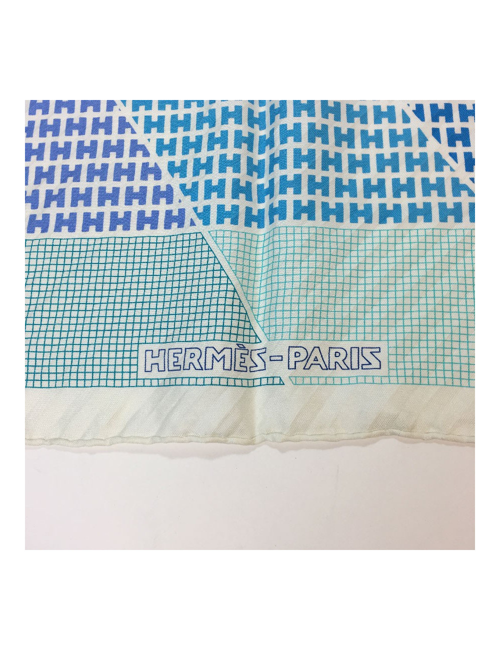 Carré HERMES en soie