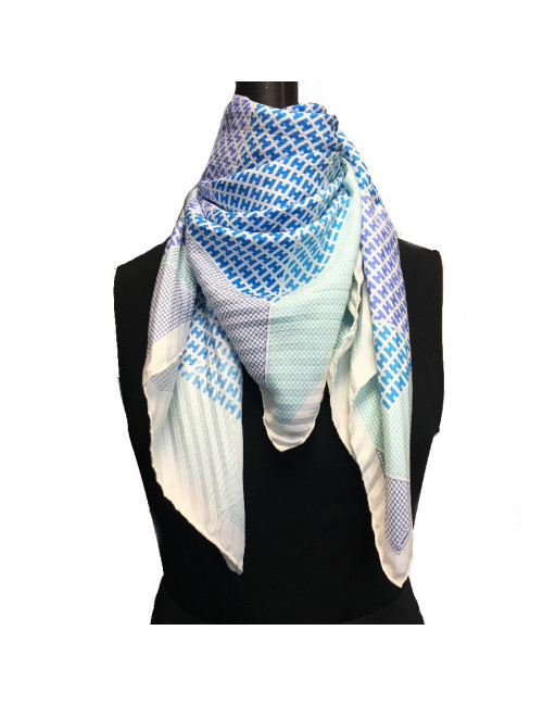 Carré HERMES en soie