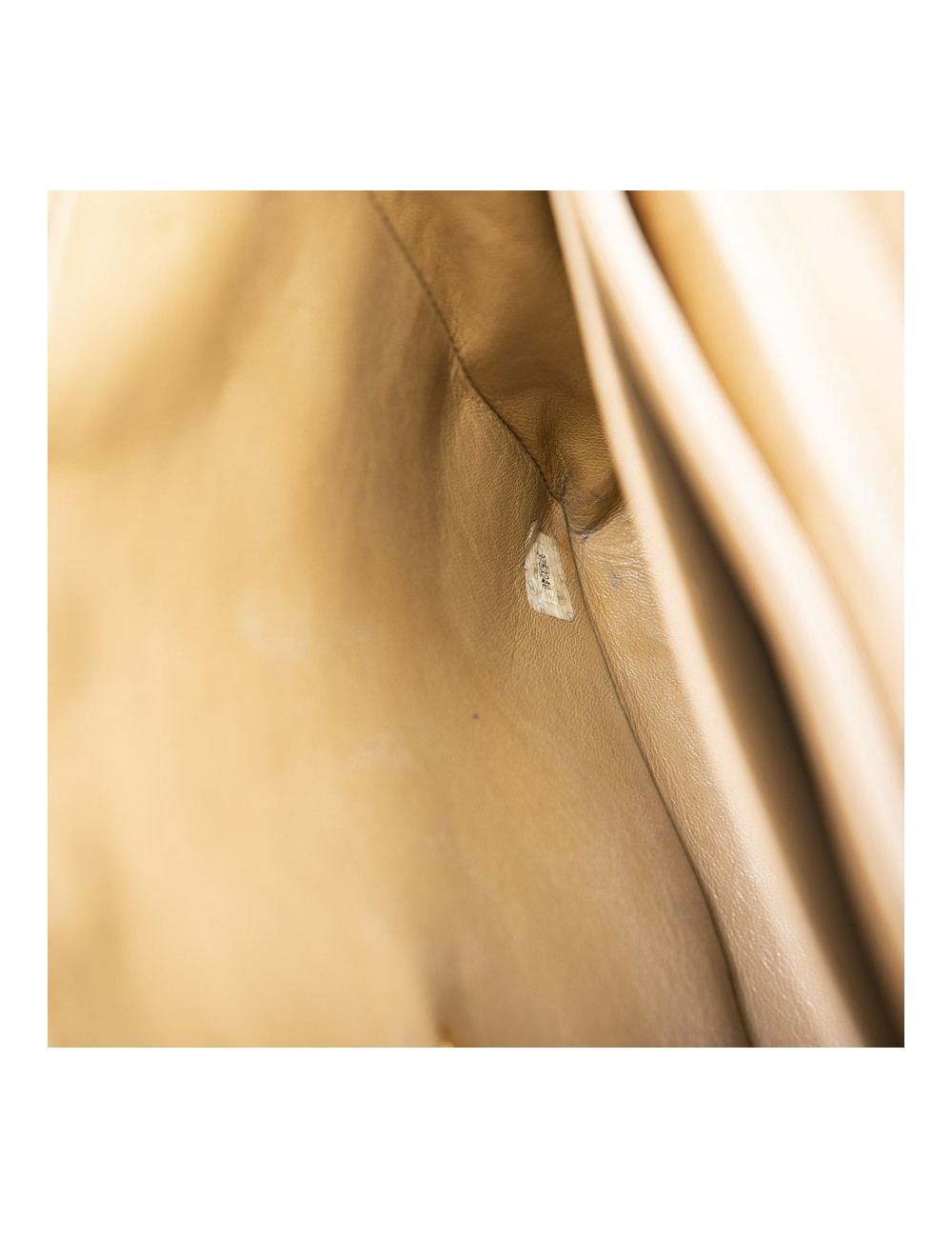 CHANEL vintage jumbo bag in black quilted leather