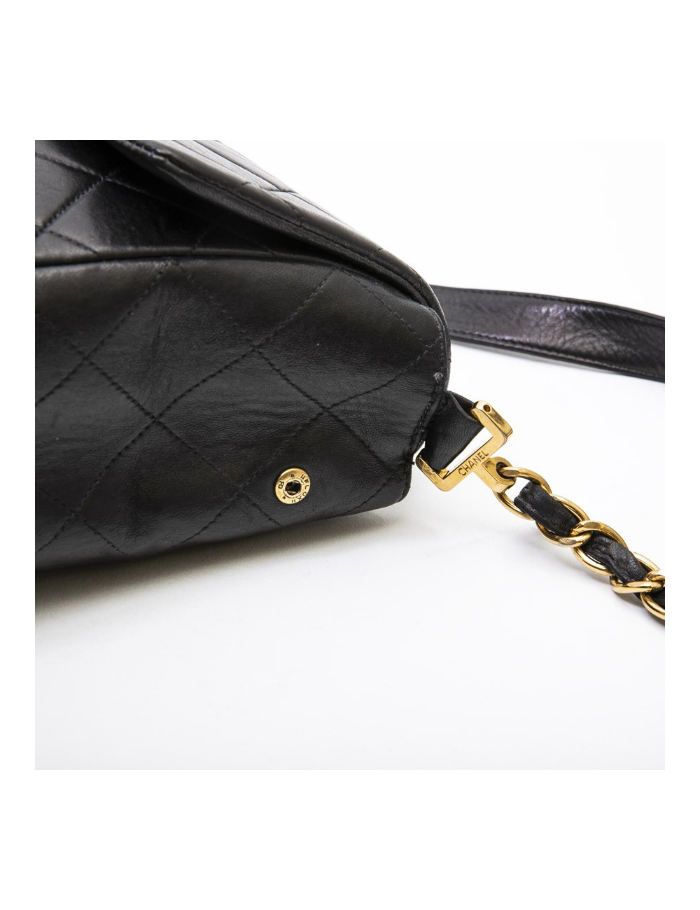 Sac Jumbo CHANEL cuir d'agneau matelassé noir Vintage