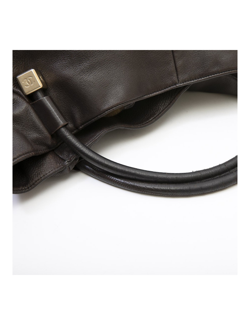 CHANEL bag in dark brown leather