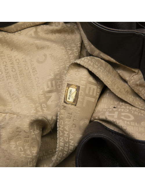 CHANEL bag in dark brown leather