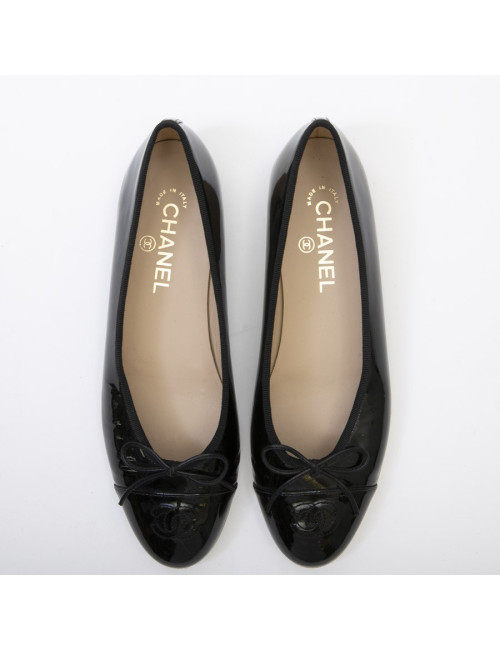 Ballerines T 39.5 CHANEL cuir verni noir