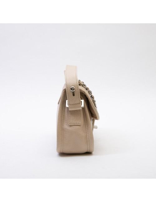 CHANEL bag in beige grained leather and 2.55 clasp