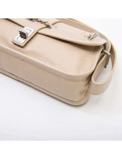 CHANEL bag in beige grained leather and 2.55 clasp