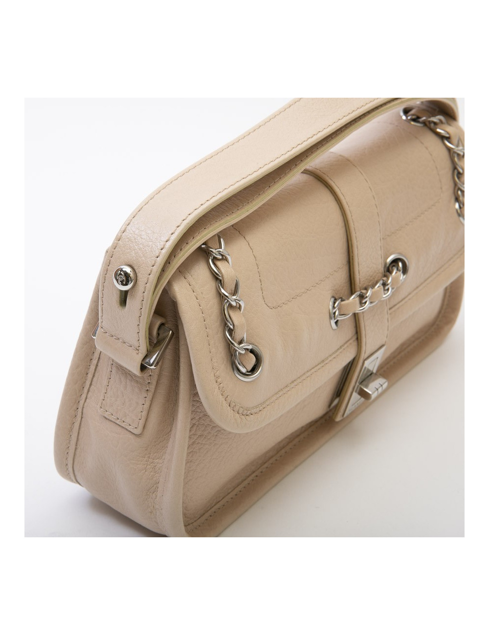 Sac CHANEL boucle 2.55 cuir grainé beige