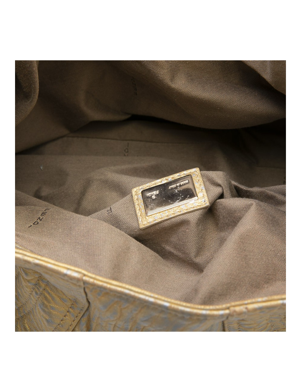 Sac FENDI modèle spy moyen cuir metallisé doré et argenté 