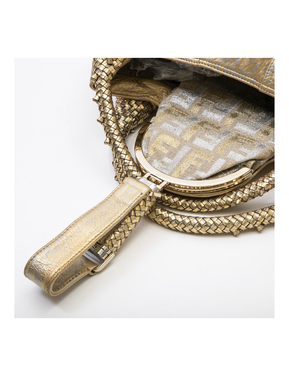 Sac FENDI modèle spy moyen cuir metallisé doré et argenté 