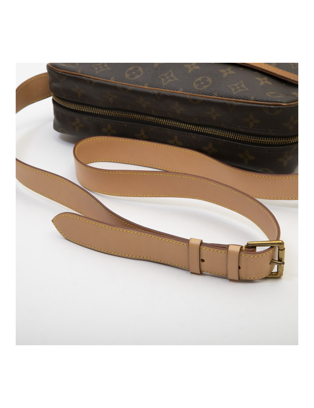 Sac besace bandoulière Louis Vuitton en toile monogram et cuir de veau