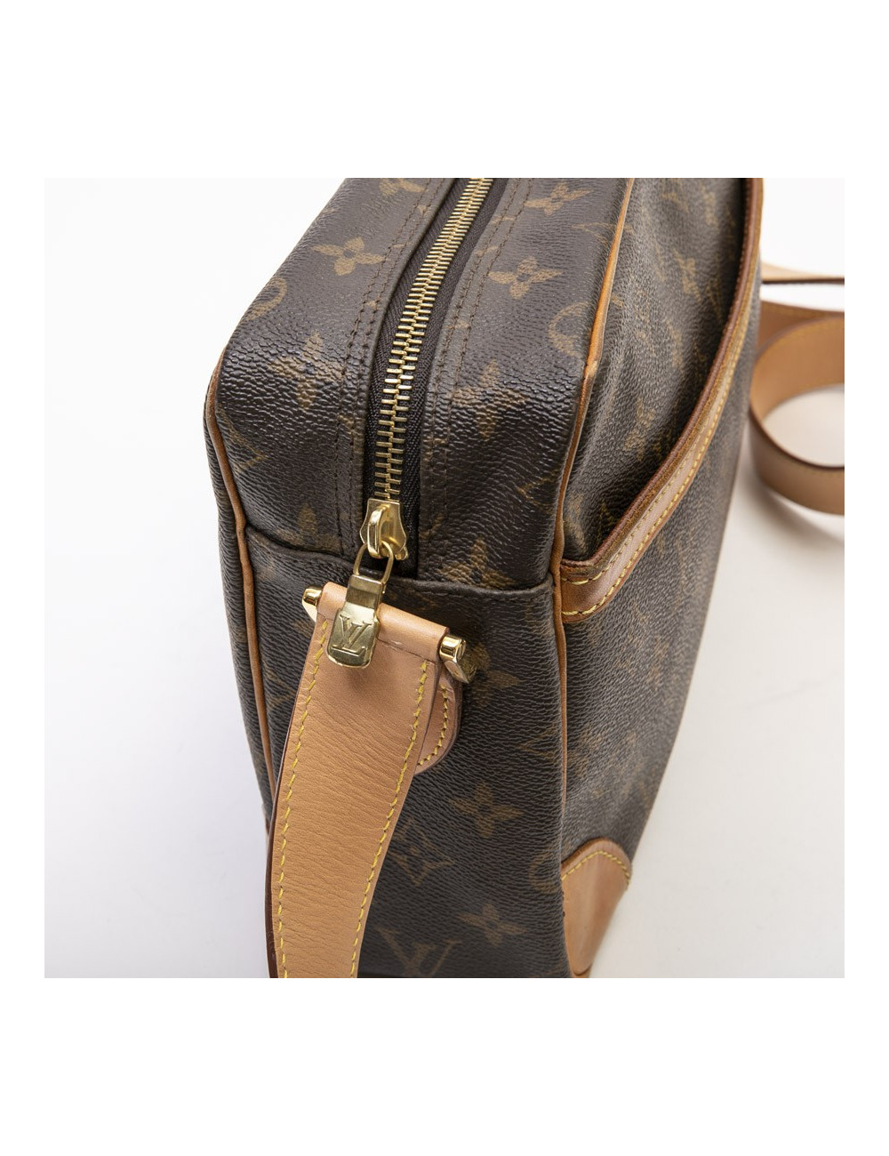 Sac besace bandoulière Louis Vuitton en toile monogram et cuir de veau