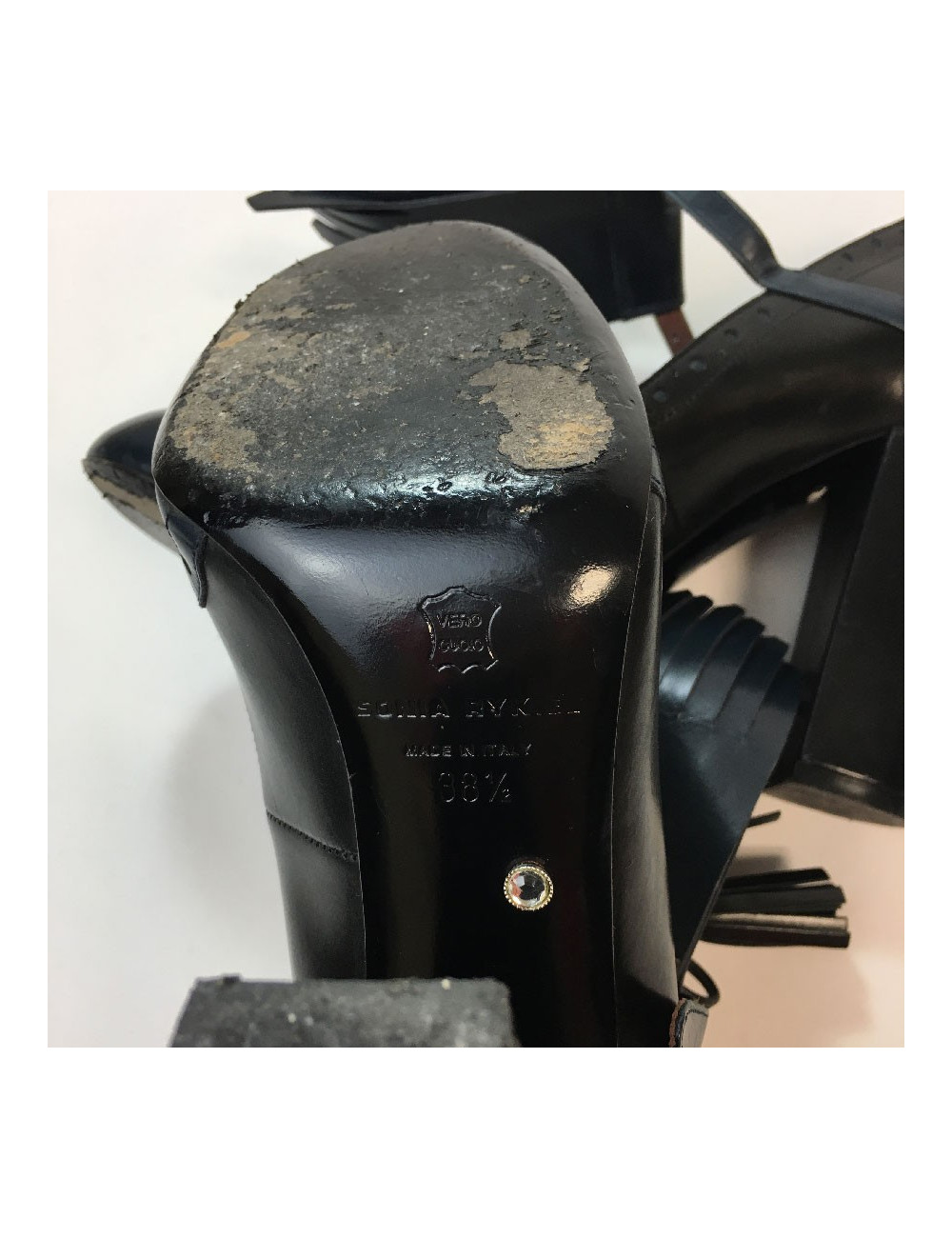 Escarpins à bouts fleuris SONIA RYKIEL cuir noir