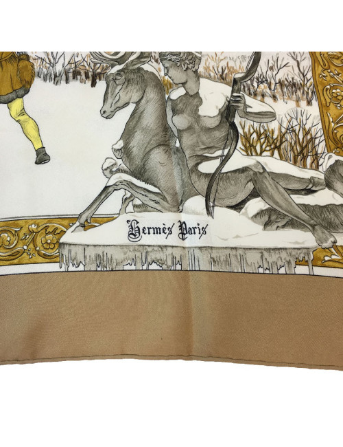 Carré HERMES L'hiver en soie beige