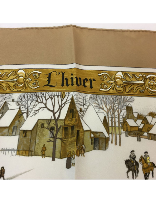 Carré HERMES L'hiver en soie beige