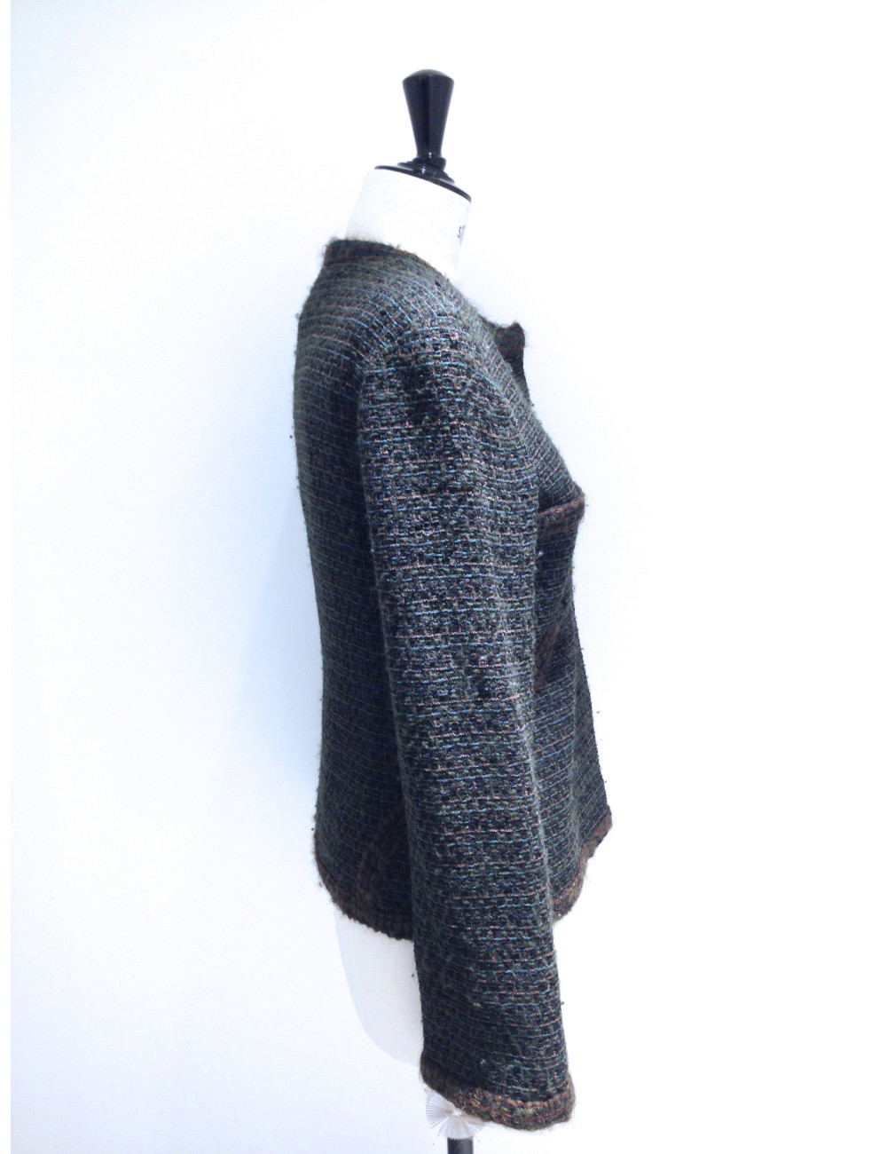 Veste CHANEL en tweed vert foncé et ornements bronze