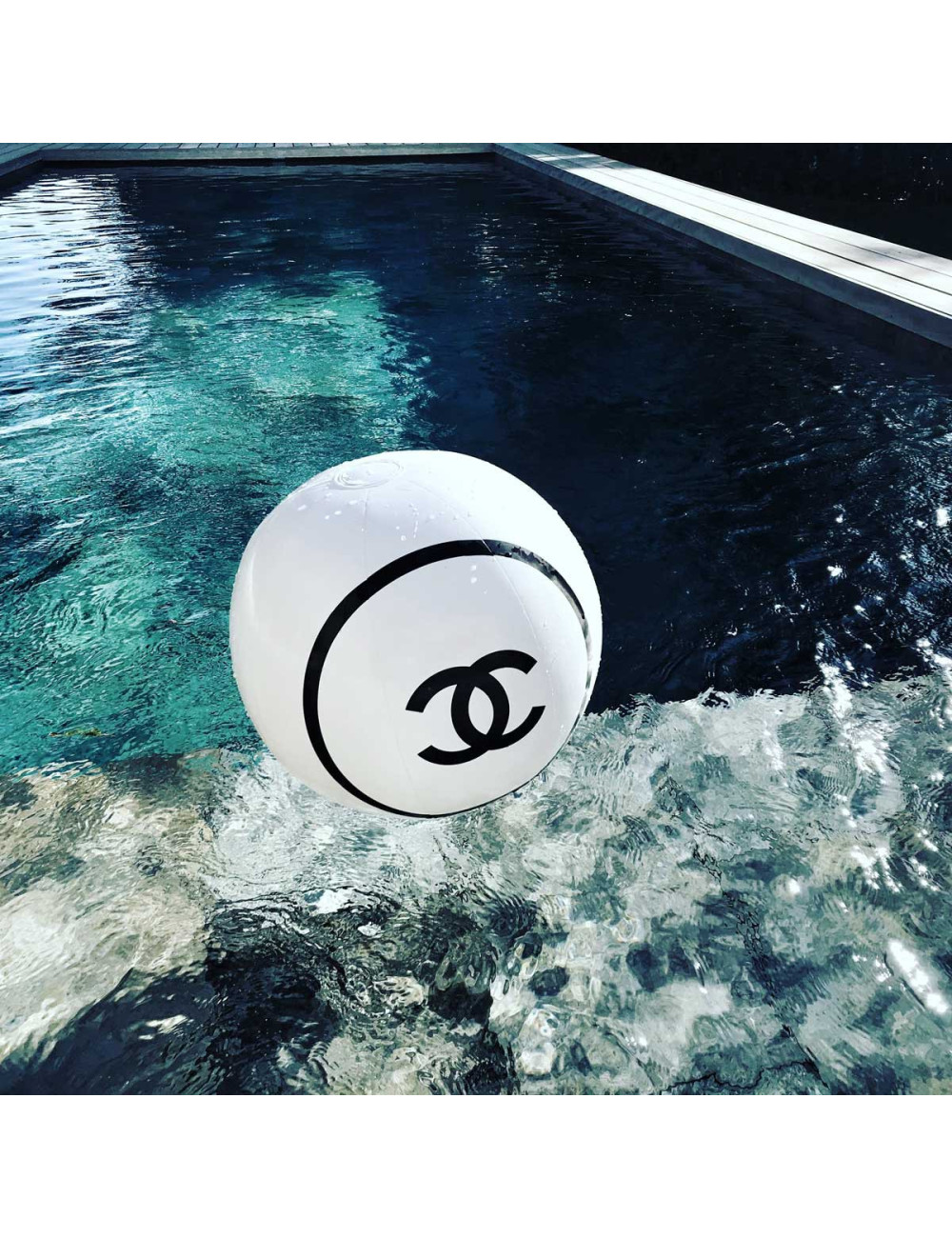 Ballon CHANEL gonflable