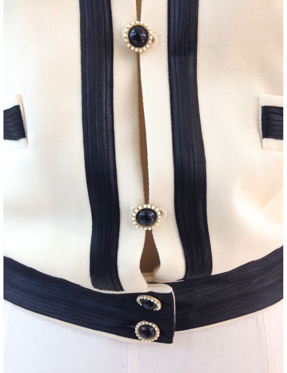 Veste CHANEL en laine inspiration asiatique T 40