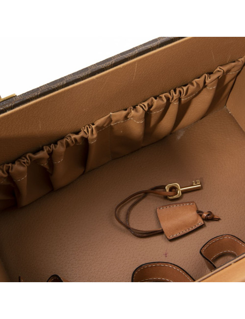 CELINE vanity case in brown monogram canvas