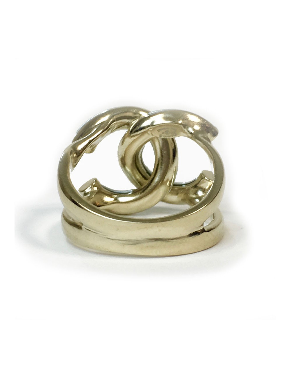 Bague CC CHANEL T50 en métal or pâle et nacre